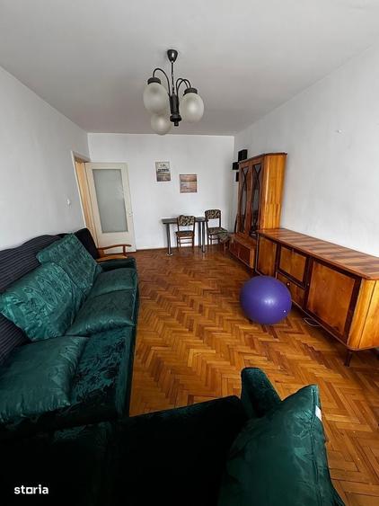 Apartament cu 3 camere decomandat în Complex Studențesc