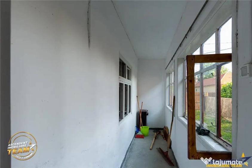 Casă cu 4 camere cu Teren 412 Mp în Brețcu