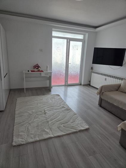 Garsonieră semidecomandată în Far