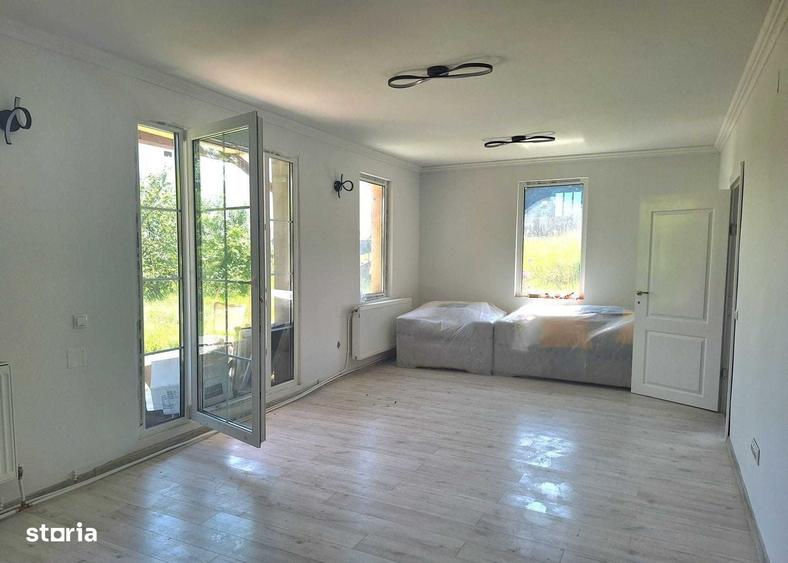 Casă cu 4 camere în Juc-Herghelie