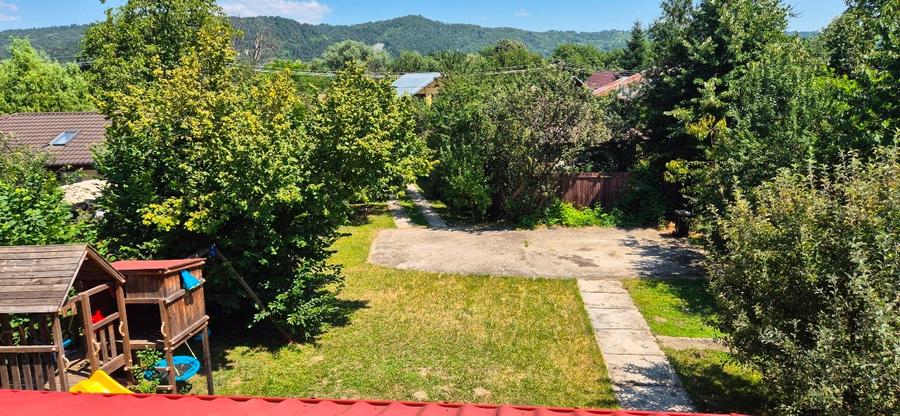 Casă individuală cu 5 camere cu Canalizare în Breaza de Jos