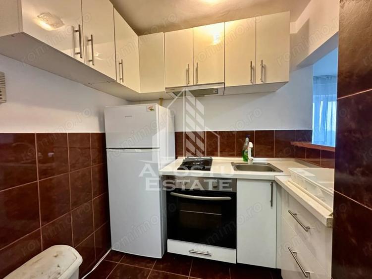 Apartament cu 2 camere, etaj intermediar, renovat, zona Sagului - 1