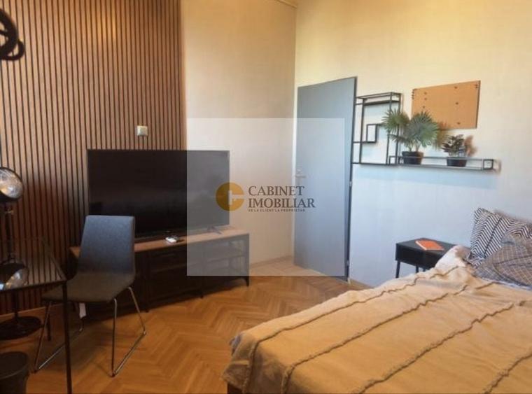 Apartament cu 2 camere semidecomandat, mobilat în Sala Palatului