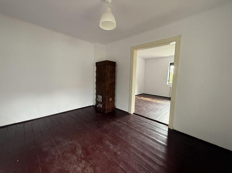Casă cu 2 camere cu Teren 350 Mp în Bartolomeu