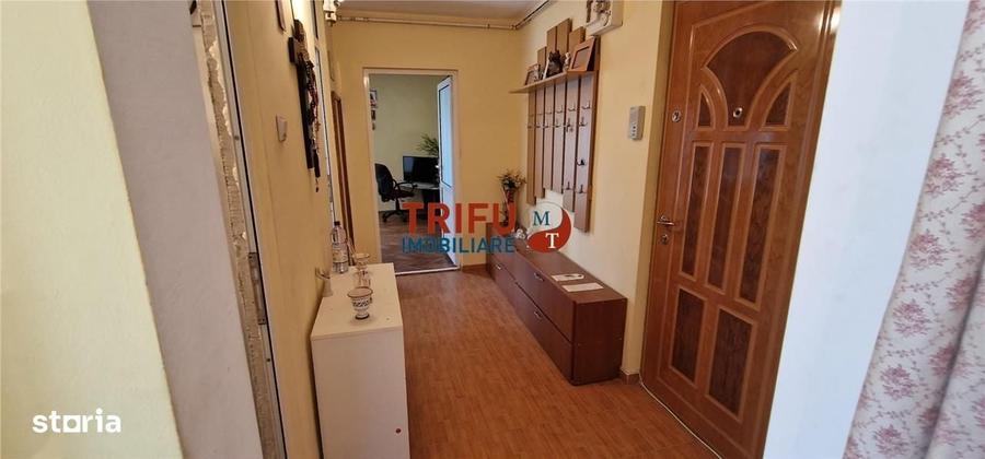 Apartament cu 2 camere decomandat în Tolstoi — fotografia 1