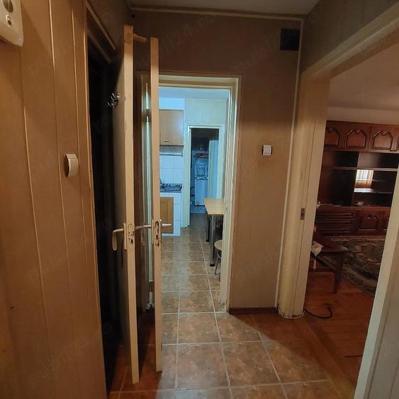 Apartament cu 2 camere decomandat în Războieni