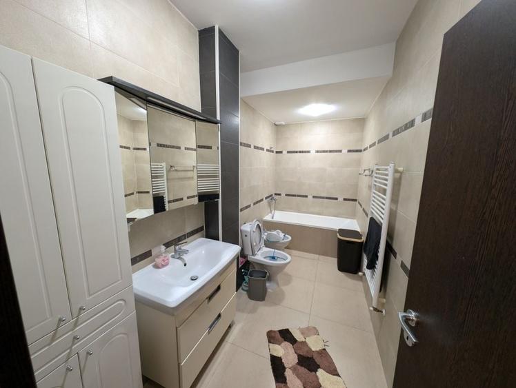 Apartament cu 3 camere decomandat în Braytim