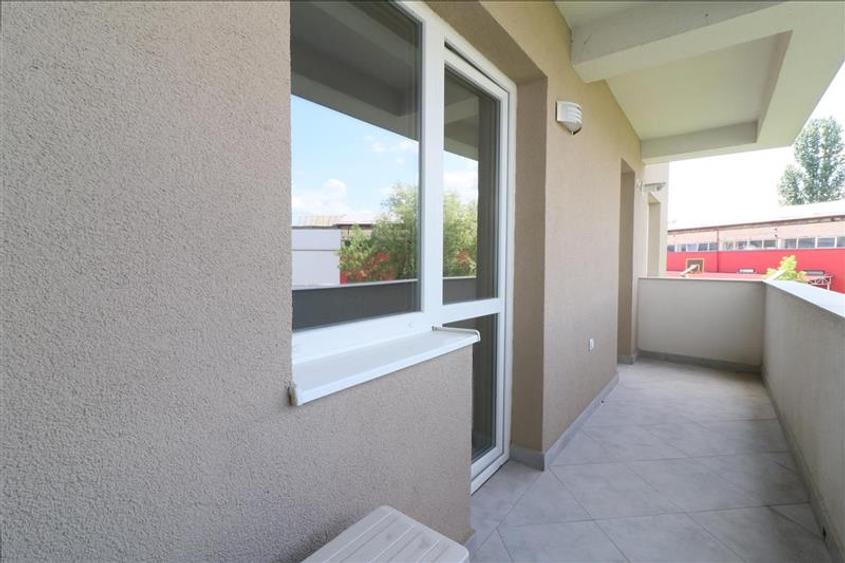Apartament cu 2 camere decomandat în Dacia