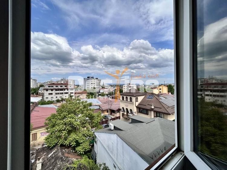 Apartament cu 2 camere decomandat, mobilat în Central