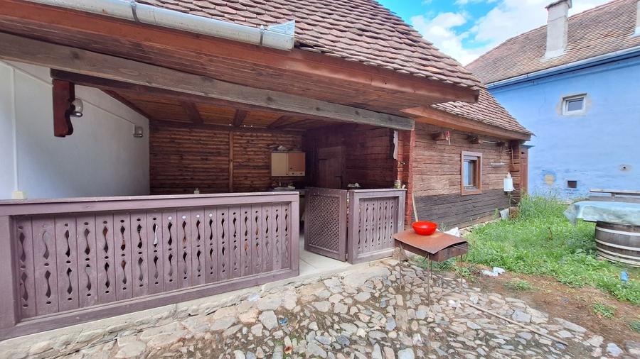 Casă cu 4 camere în Fântânele