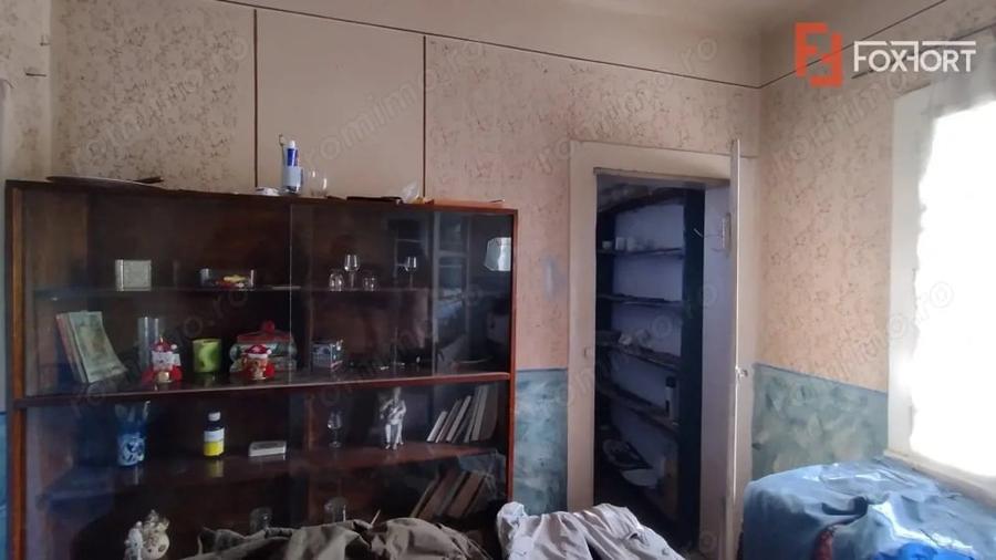 Casă cu 4 camere cu Teren 1390 Mp în Calea Urseni