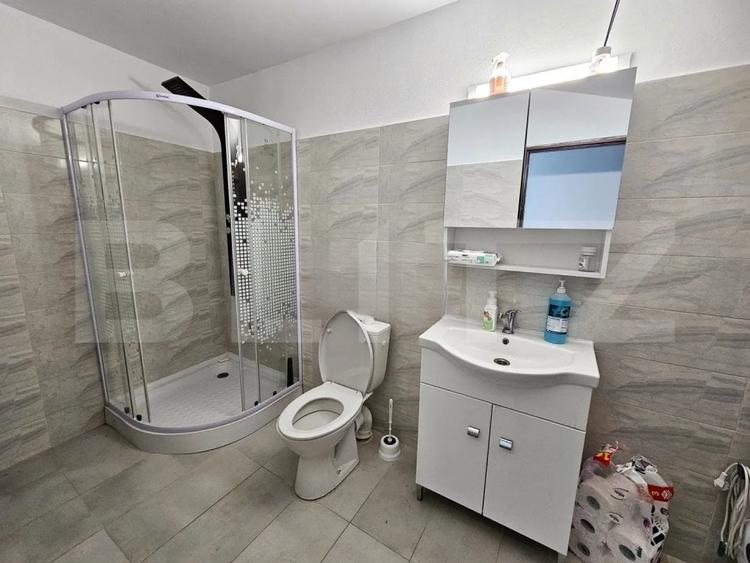 Apartament cu 4 camere decomandat în Cetate