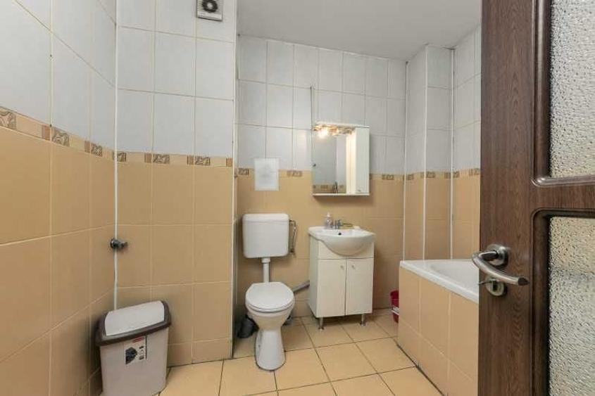 Apartament cu 3 camere decomandat în Mărășești