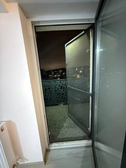 Garsonieră decomandată în Dobroești