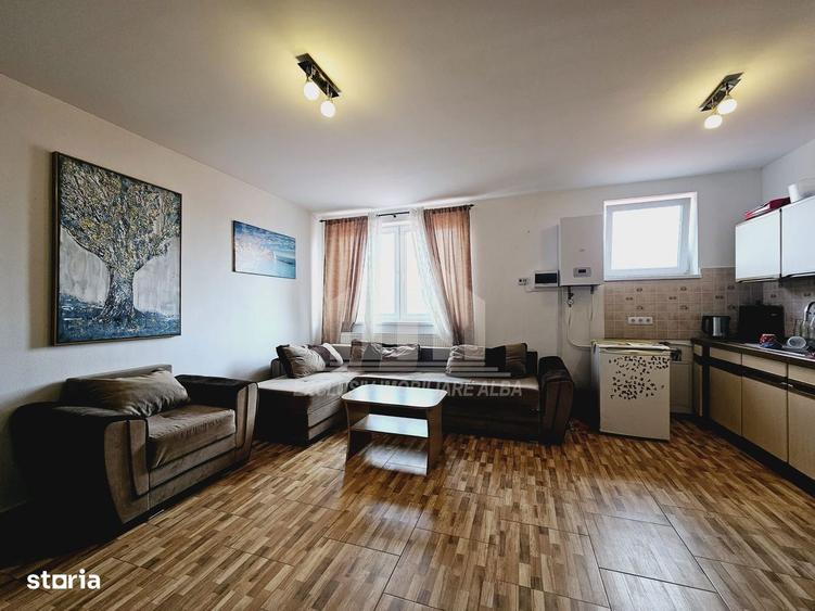 Apartament cu 3 camere în Industrială