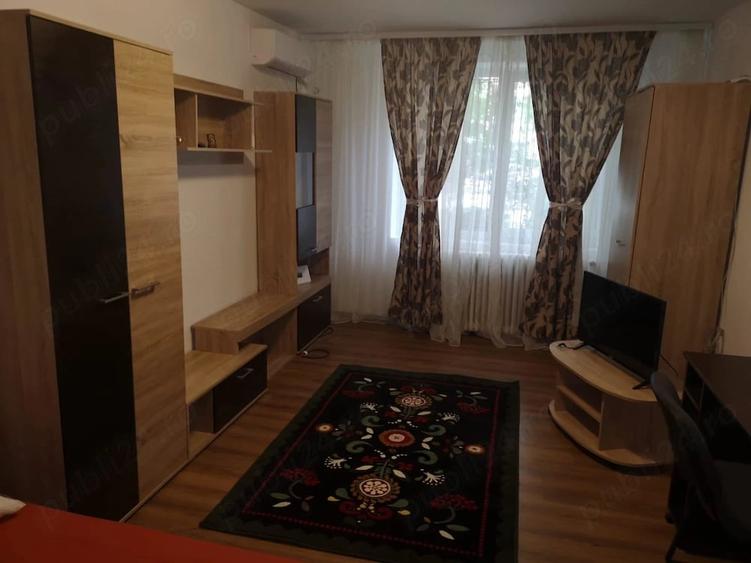 Garsonieră decomandată în Tineretului