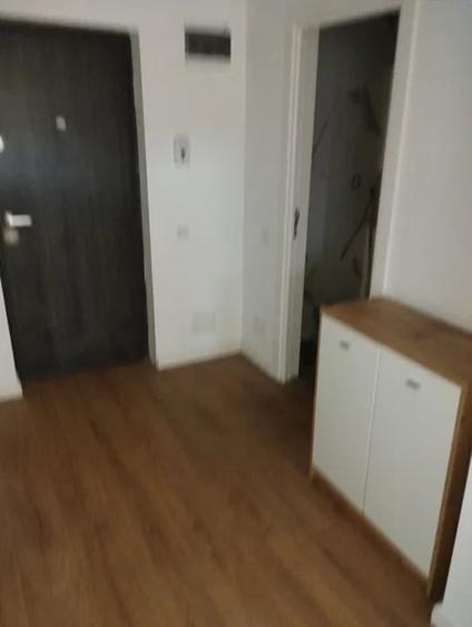 Apartament cu 2 camere semidecomandat, mobilat în Florești