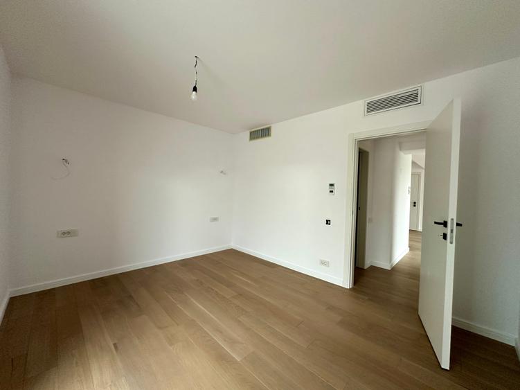 Apartament cu 3 camere decomandat în Unirii