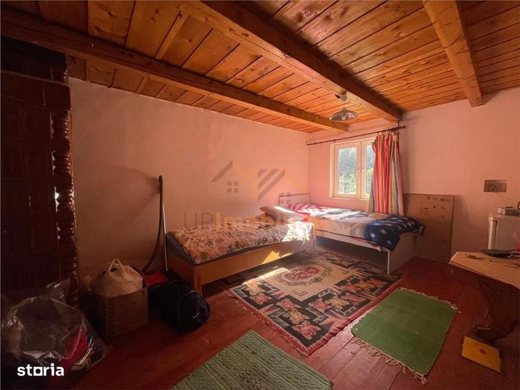 Casă cu 4 camere în Damiș