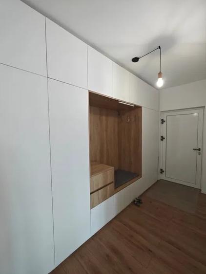Apartament cu 2 camere semidecomandat, mobilat în Bună Ziua