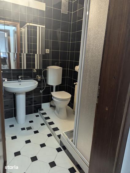 Apartament cu 3 camere decomandat în Primăverii