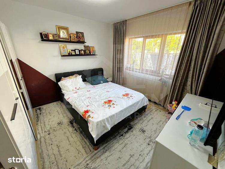 Casă cu 6 camere cu Teren 467 Mp în Cârcea