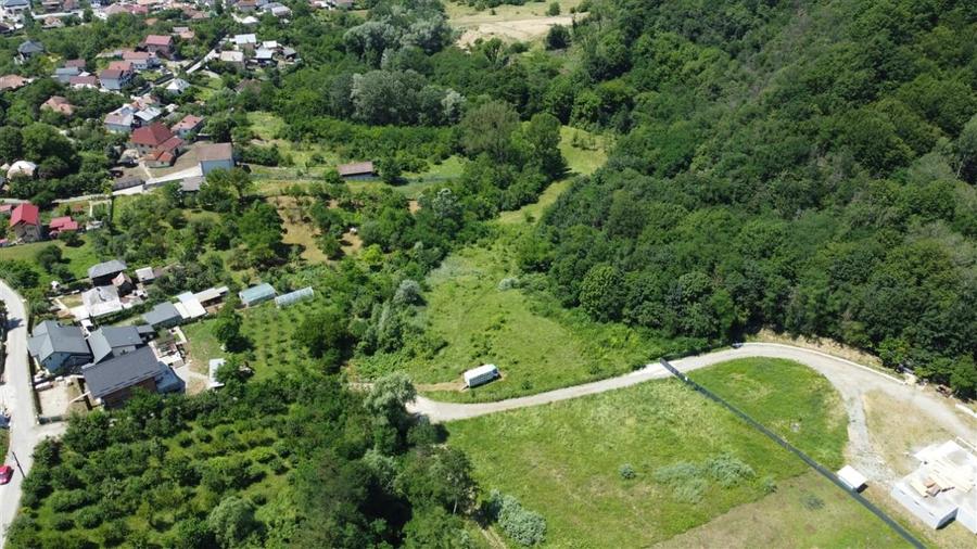 Teren Construcții intravilan de 5681 mp, în Vlădești