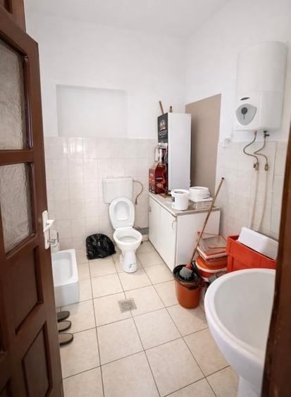 Spațiu comercial, de 149 mp, în Cermei