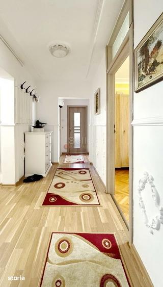 Apartament cu 4 camere în Dârste