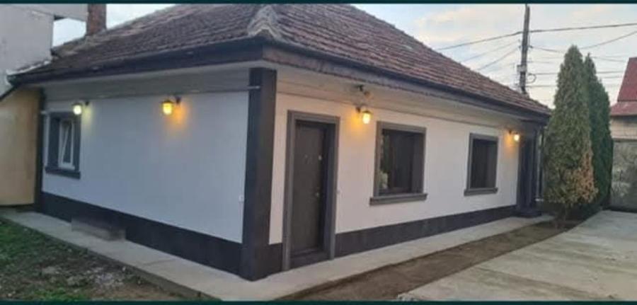 Casă cu 3 camere în Exterior Vest
