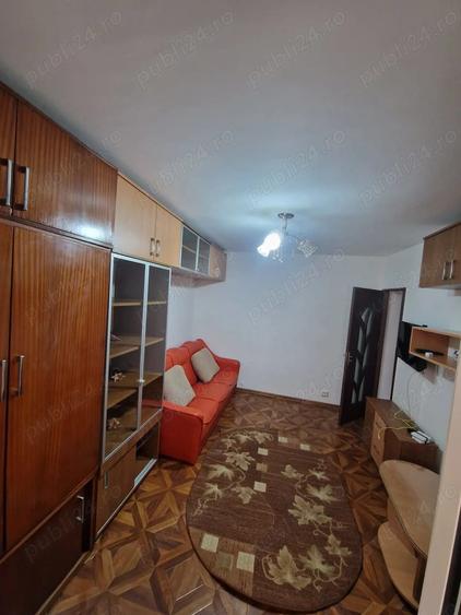 Garsonieră decomandată în Central