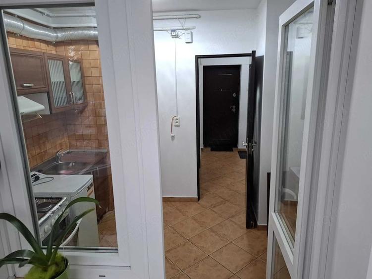 Garsonieră decomandată în Lizeanu