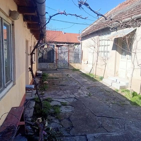 Casă cu 4 camere în Șimand