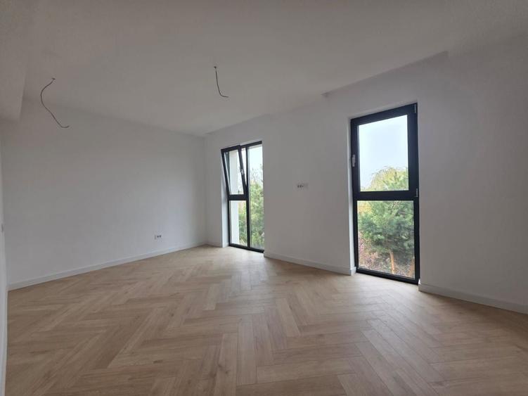 Apartament cu 4 camere decomandat în Iancu Nicolae