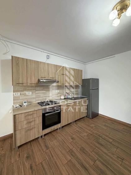 Apartament cu 2 camere semidecomandat, mobilat în Ghiroda
