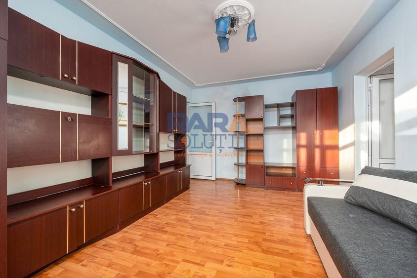 Apartament cu 2 camere semidecomandat, mobilat în Central