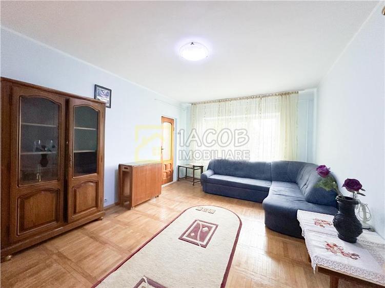 Apartament cu 2 camere decomandat în Mioriței