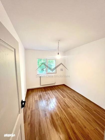 Apartament cu 4 camere decomandat în Dacia