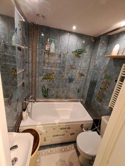 Apartament cu 2 camere nedecomandat în P-ța Doina