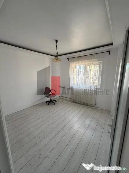 Apartament cu 2 camere semidecomandat în Moșilor