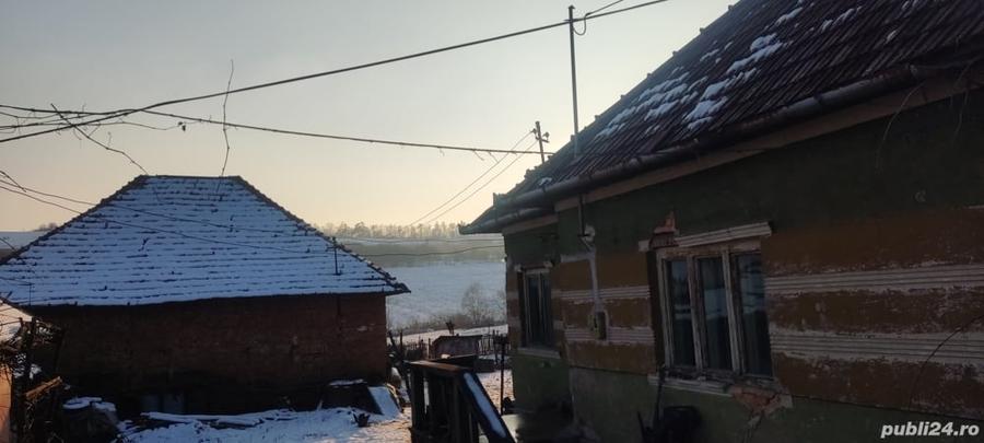 Casă cu 5 camere în Sânmihaiu Almașului