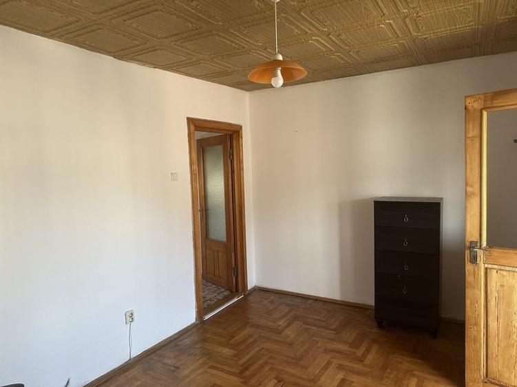 Apartament cu 2 camere decomandat în Exterior Vest