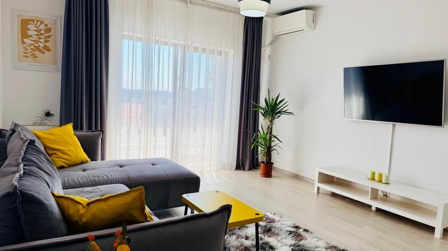 Apartament cu 2 camere decomandat în Drumul Taberei