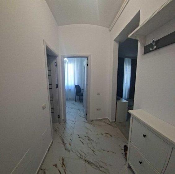 Garsonieră decomandată, mobilată în Fundeni
