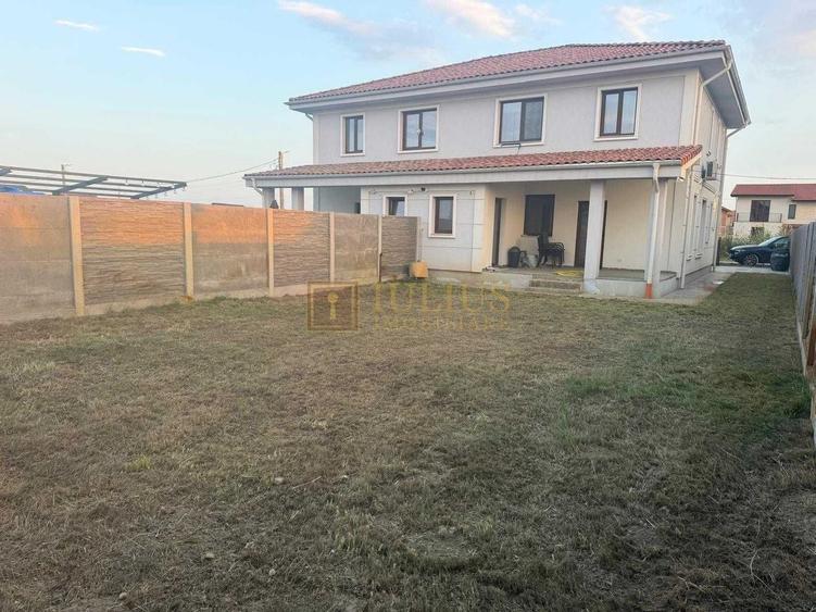 Casă individuală cu 4 camere cu Canalizare în Moșnița Nouă