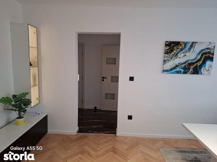 Apartament cu 2 camere semidecomandat în Centrul Civic