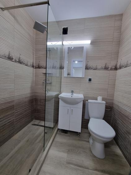 Apartament cu 3 camere decomandat în P-ța Reșița