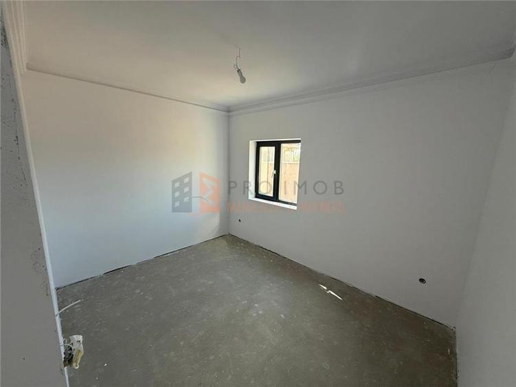 Casă individuală cu 4 camere cu Teren 550 Mp în Pleșești (Berca)