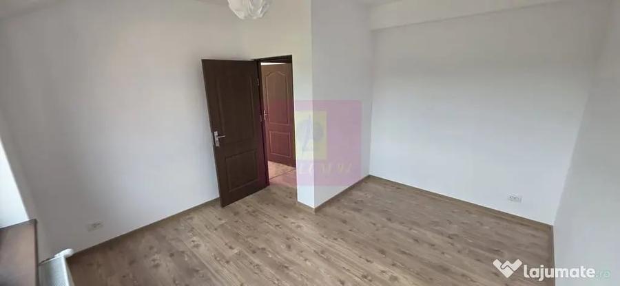 Vila cu 4 camere de vanzare in Brebu - Brebu (Prahova) - 2
