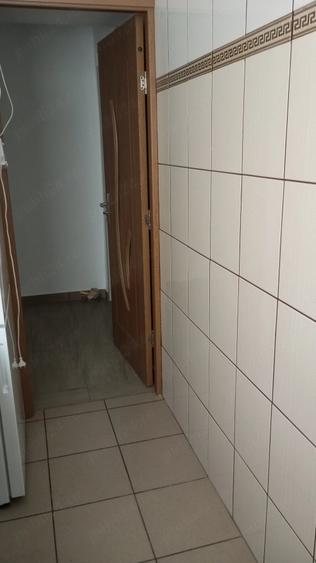 Apartament cu 2 camere nedecomandat în Malu Roșu